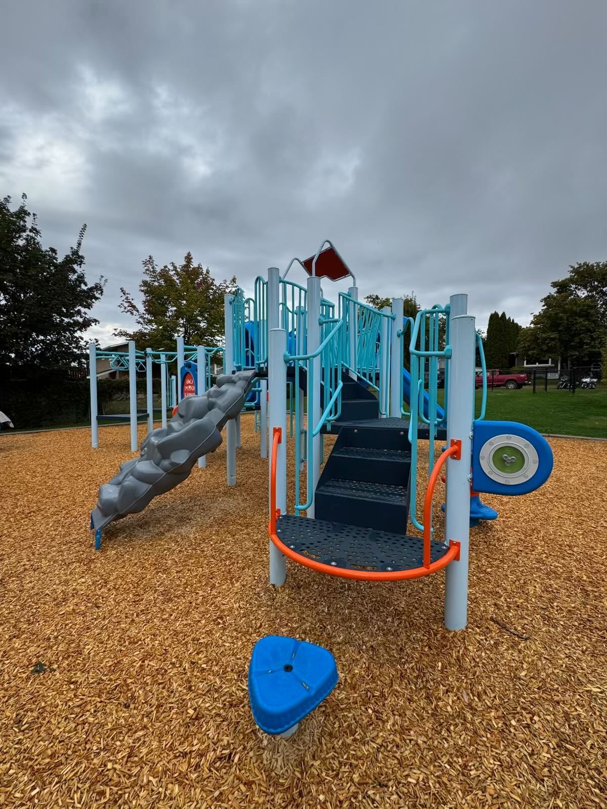 19th Avenue Playground (Vernon, BC) playground in Vernon, BC - children playing on equipment