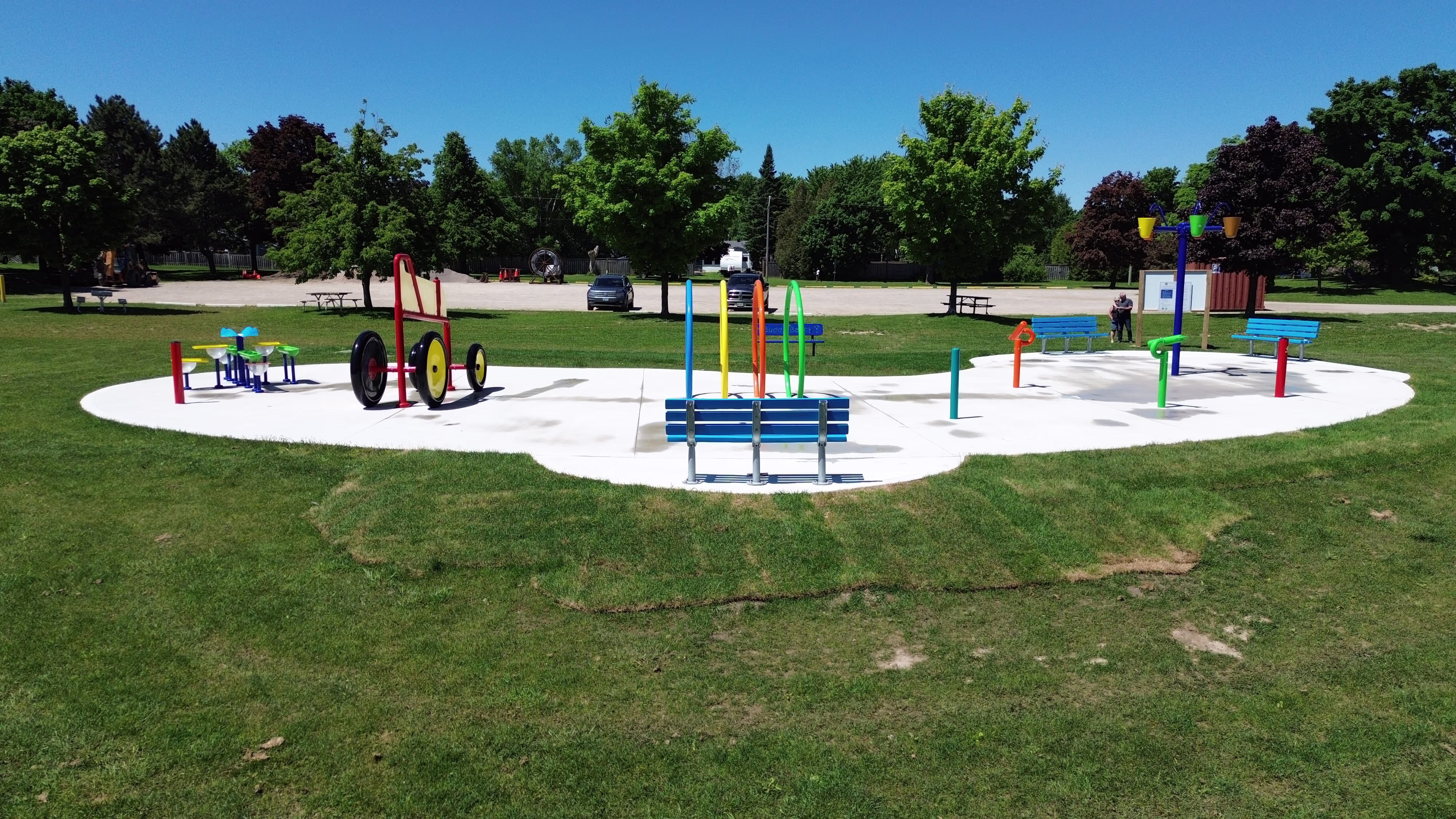 Rotary Splash Park (Shelburne, ON) in Shelburne, ON - playground detail and design features