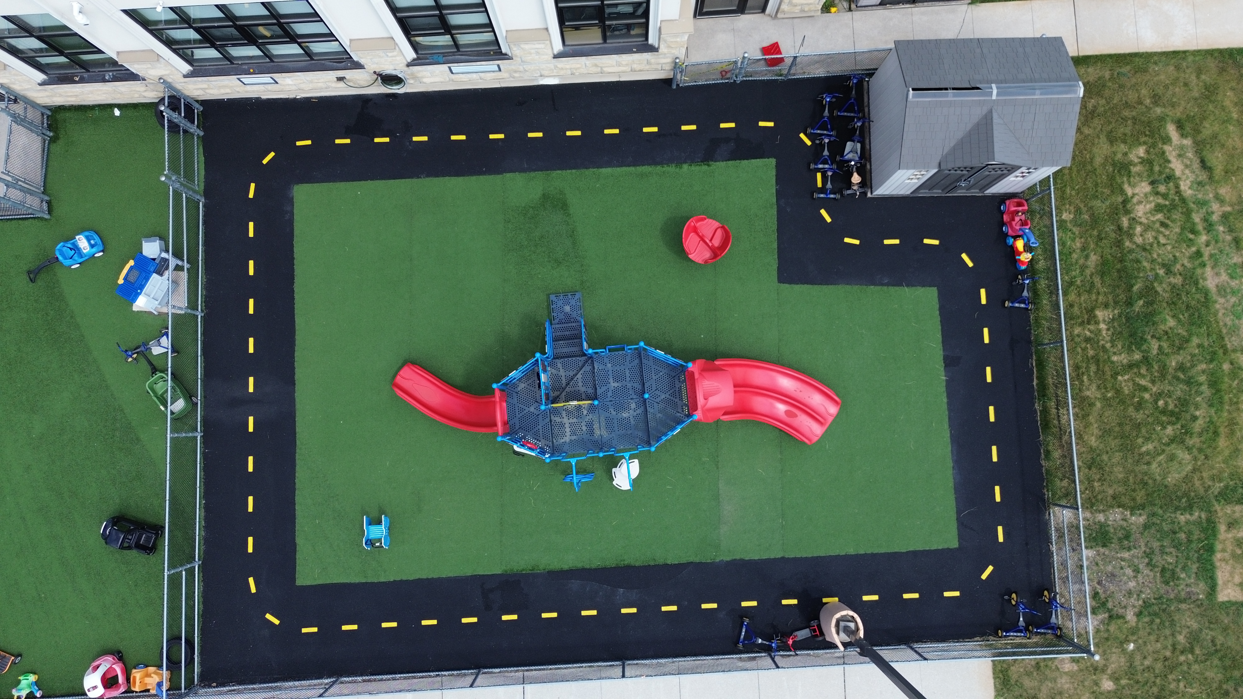 Noah’s Ark Daycare (Richmond Hill, ON) in Richmond Hill, ON - playground equipment and play structures