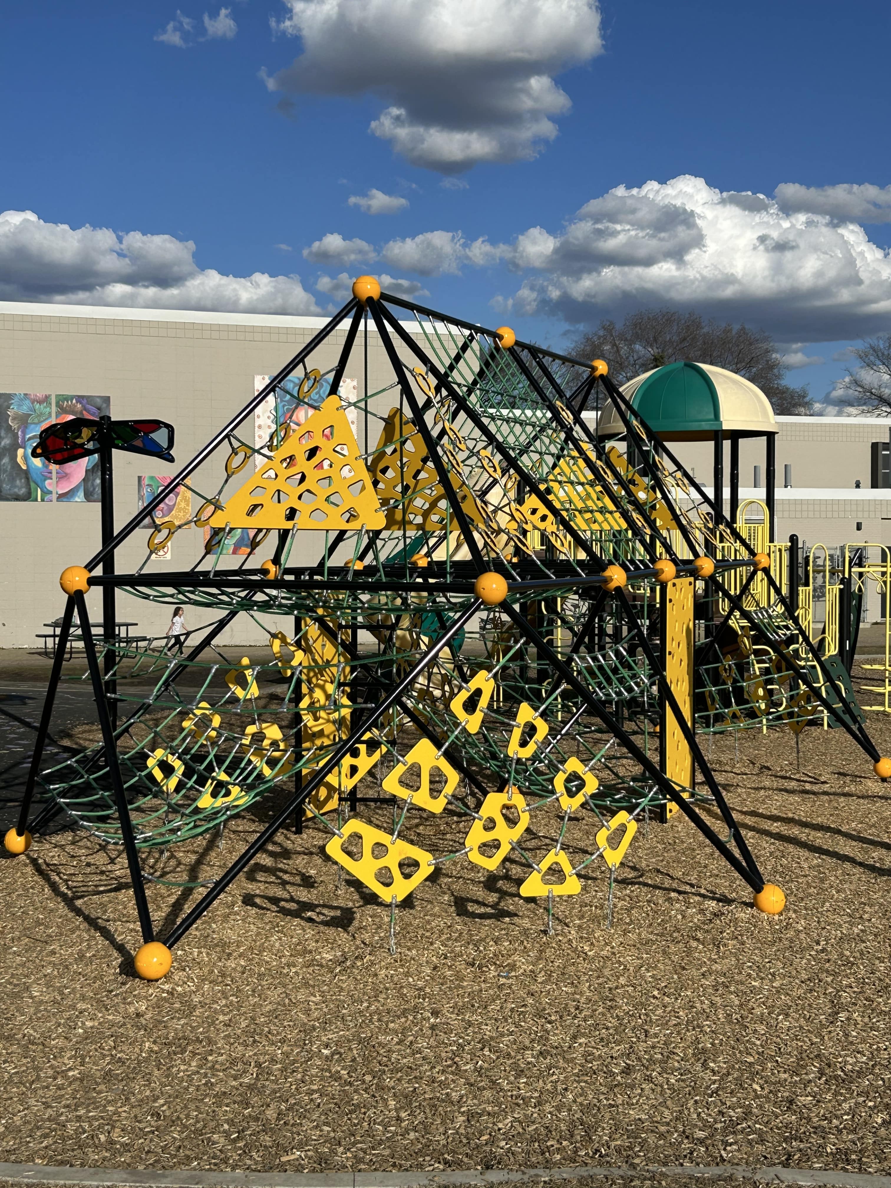 Hardisty School (Edmonton, AB) playground in Edmonton, AB - playground climbing structures