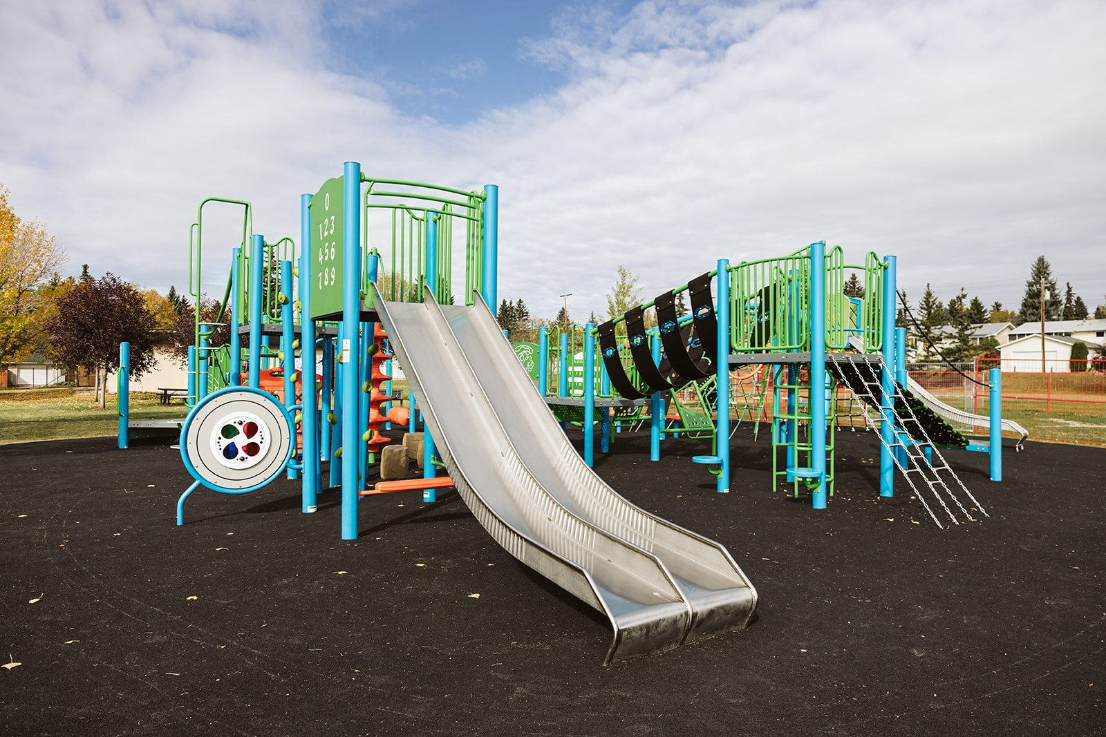 Dalhousie School (Calgary, AB) in Calgary, AB - playground equipment and play structures