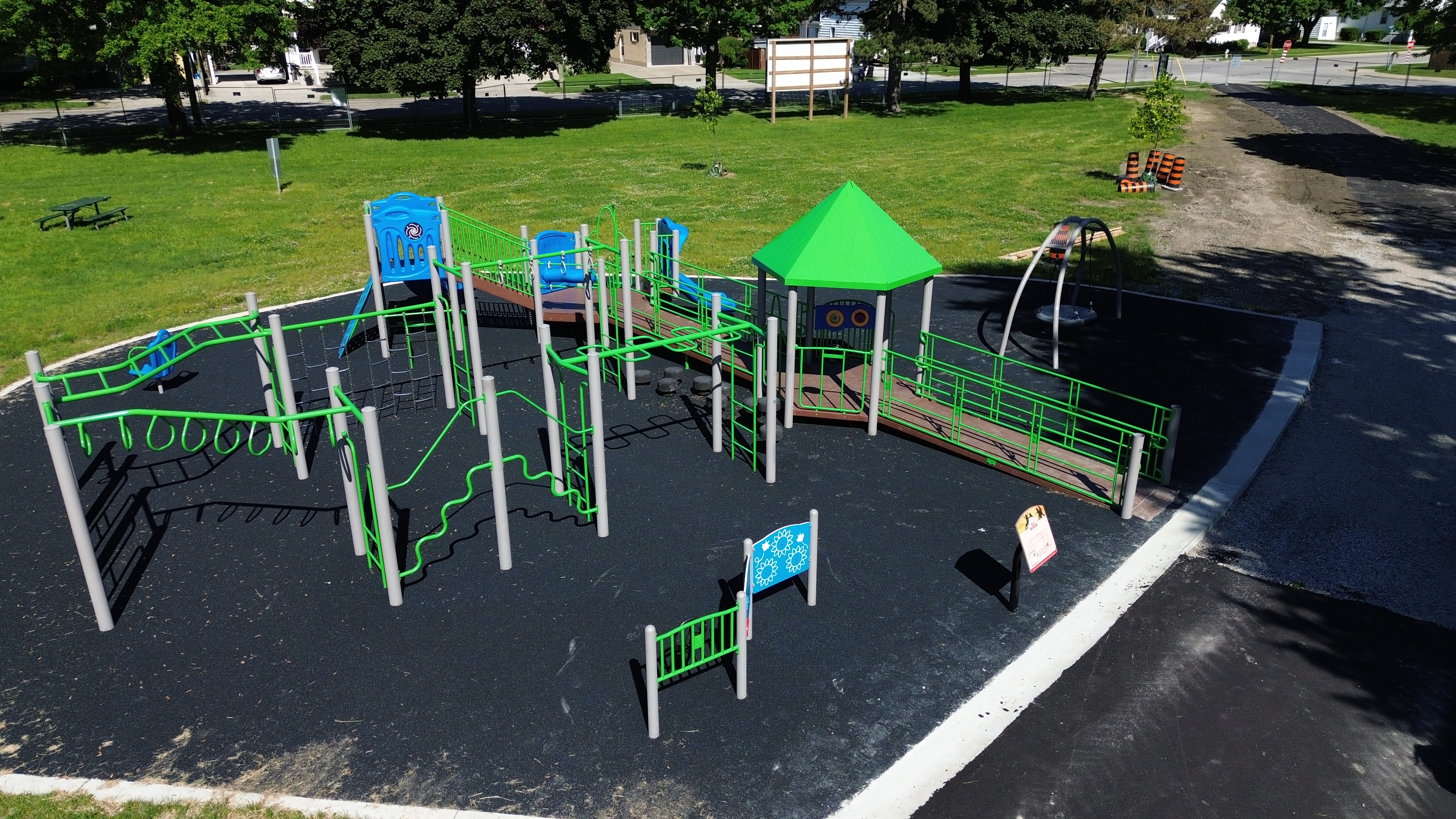 Tecumseh Park (Sarnia, ON) playground in Sarnia, ON - outdoor recreational equipment