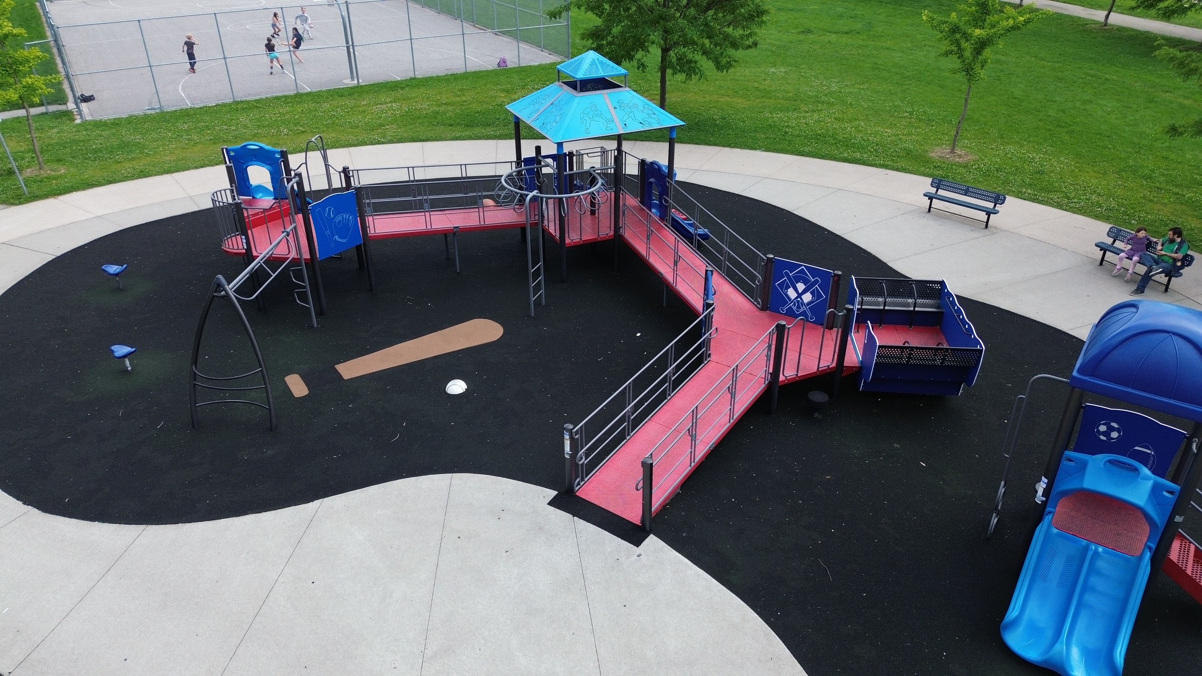 Wigle Park (Windsor, ON) playground in Windsor, ON - playground swings and slides
