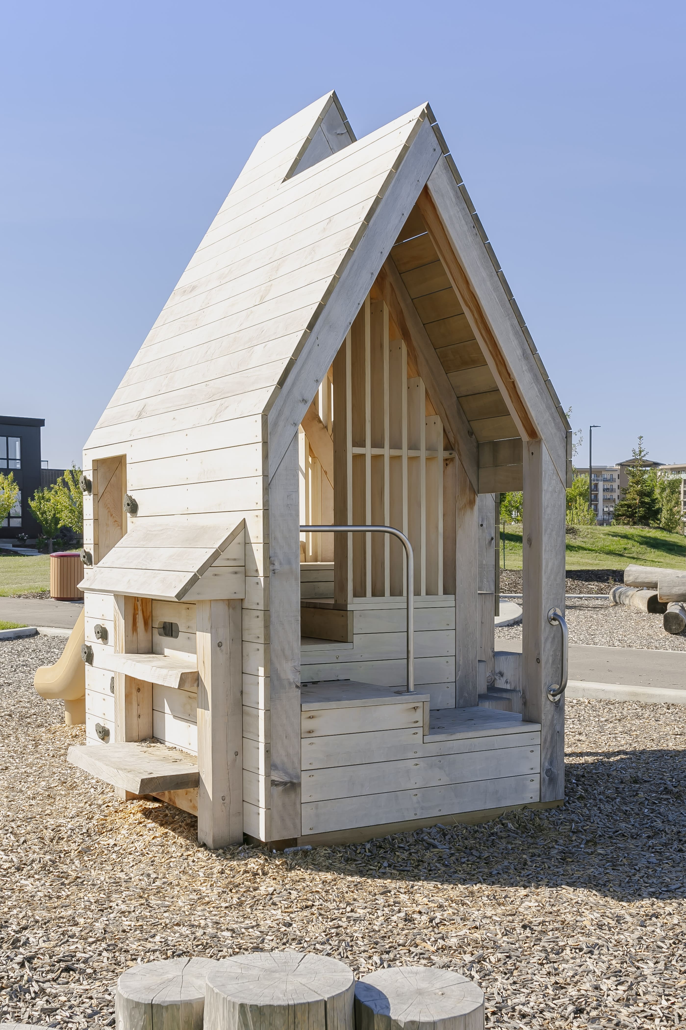 Rondeau Park playground in Edmonton, AB - interactive play features