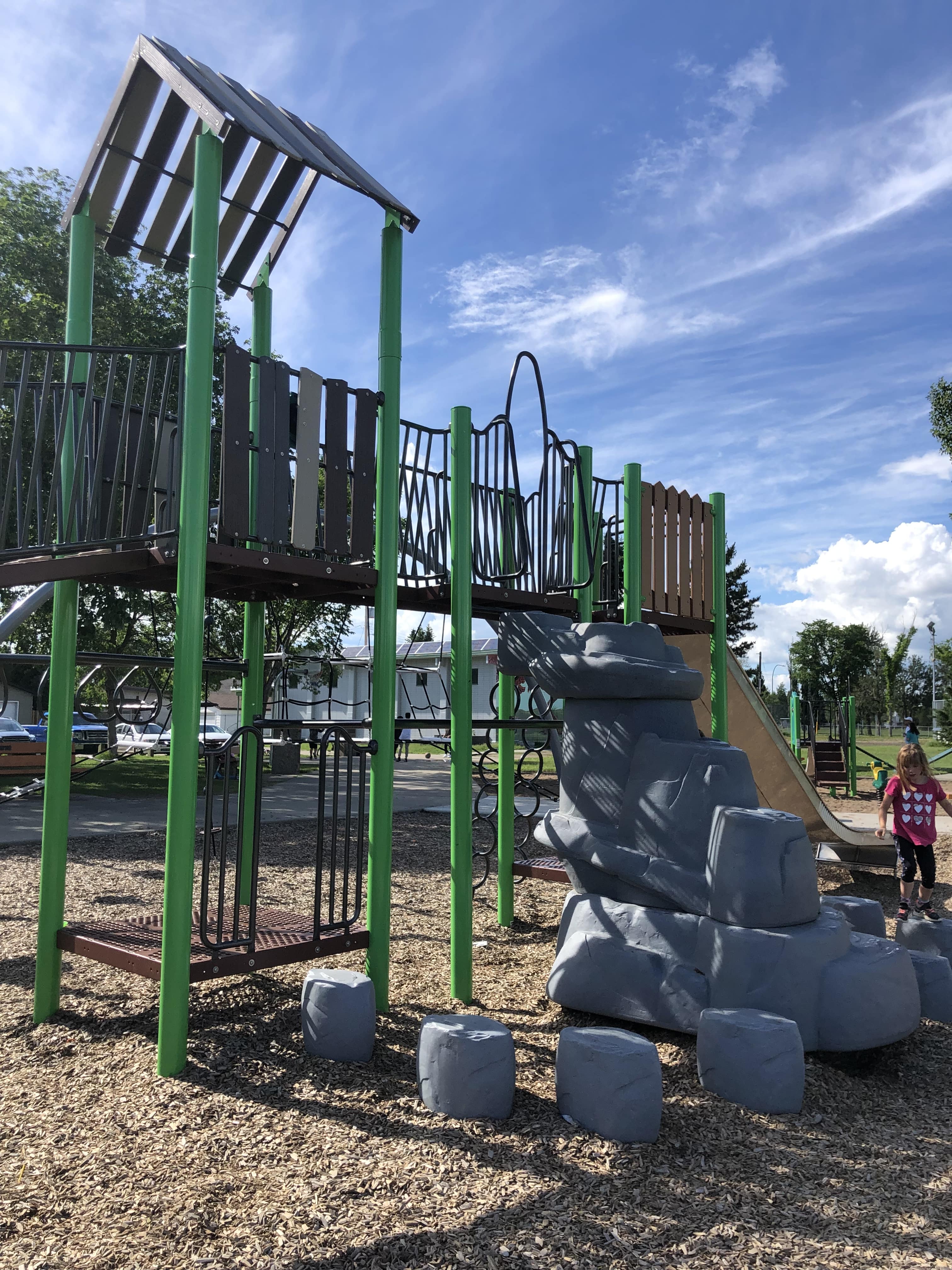 Meadowlark Park (Edmonton, AB) in Edmonton, AB - playground detail and design features