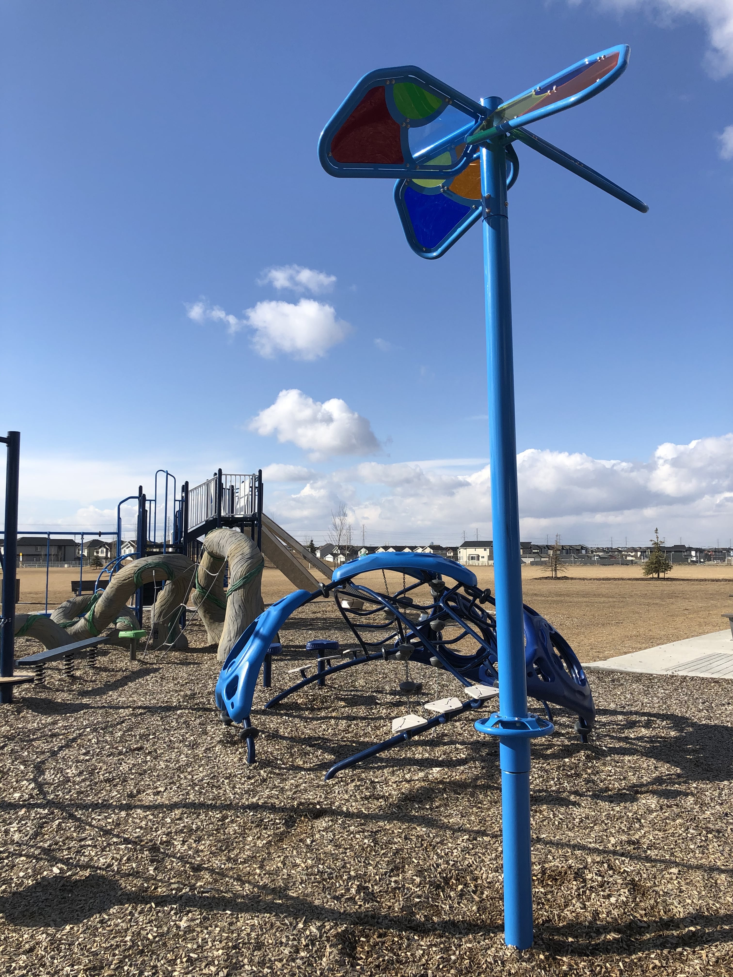 Svend Hanson School (Edmonton, AB) in Edmonton, AB - playground equipment and play structures