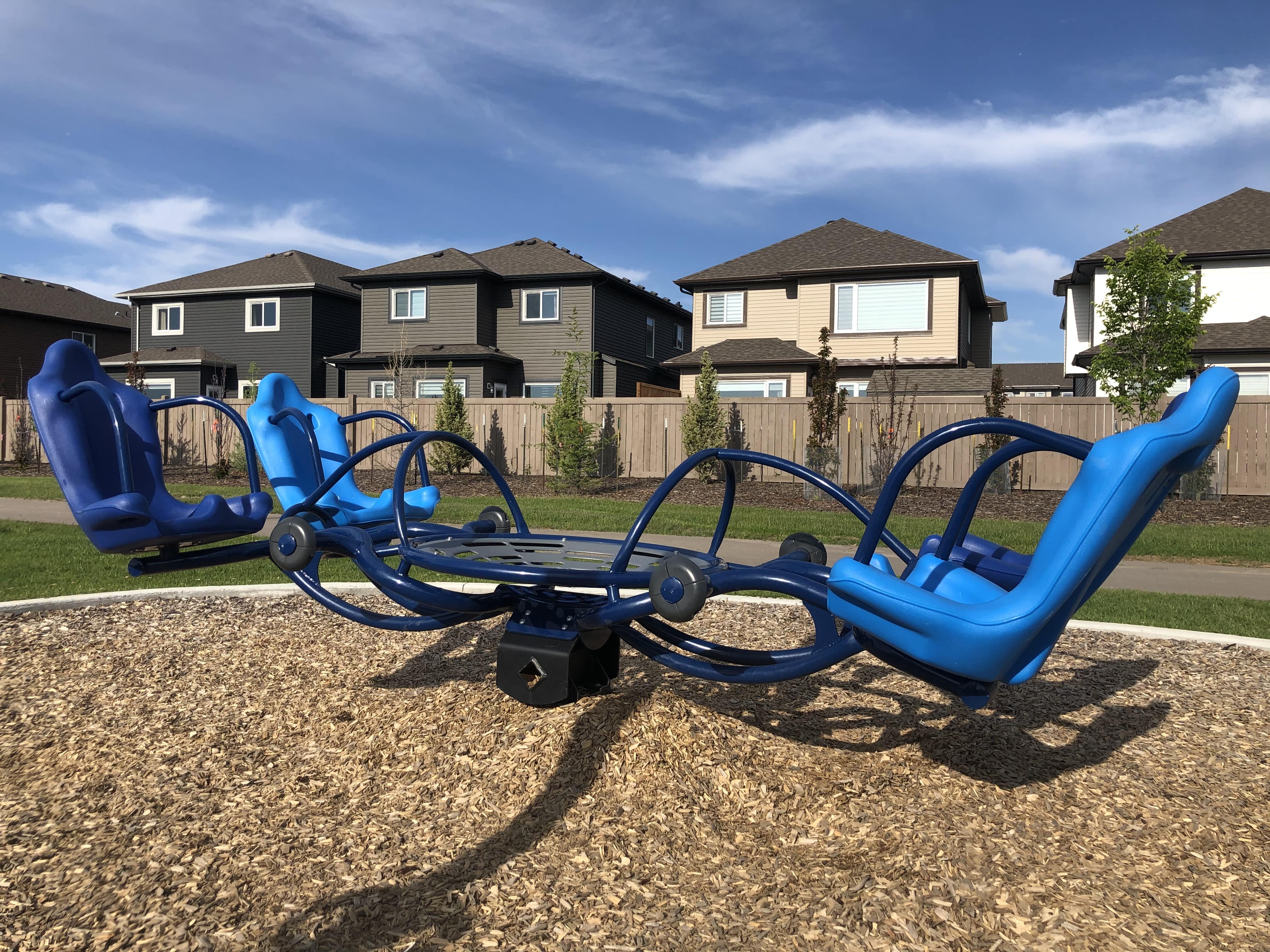 Svend Hanson School (Edmonton, AB) playground in Edmonton, AB - natural playground features