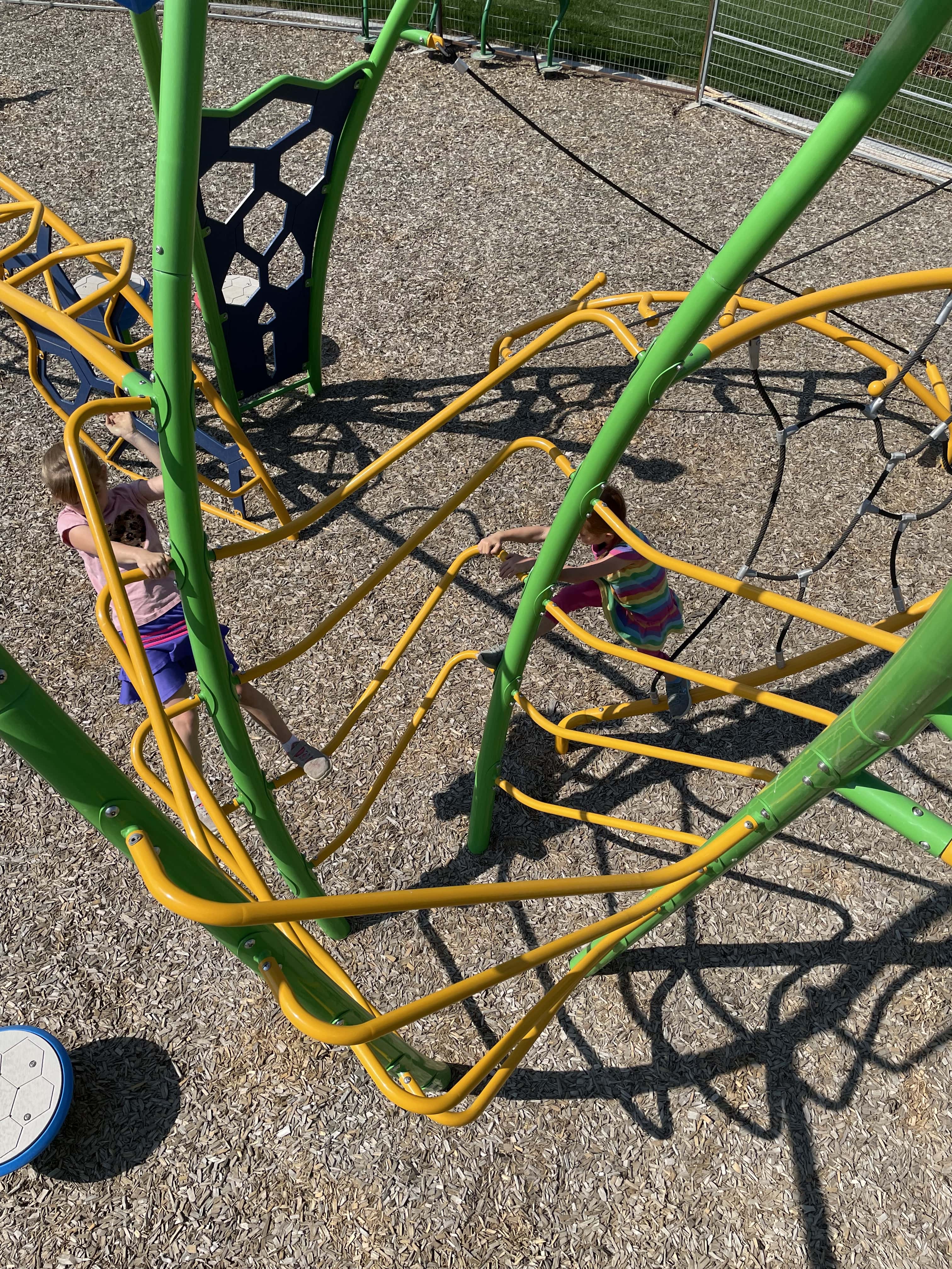 Kinglet Gardens (Edmonton, AB) playground in Edmonton, AB - natural playground features