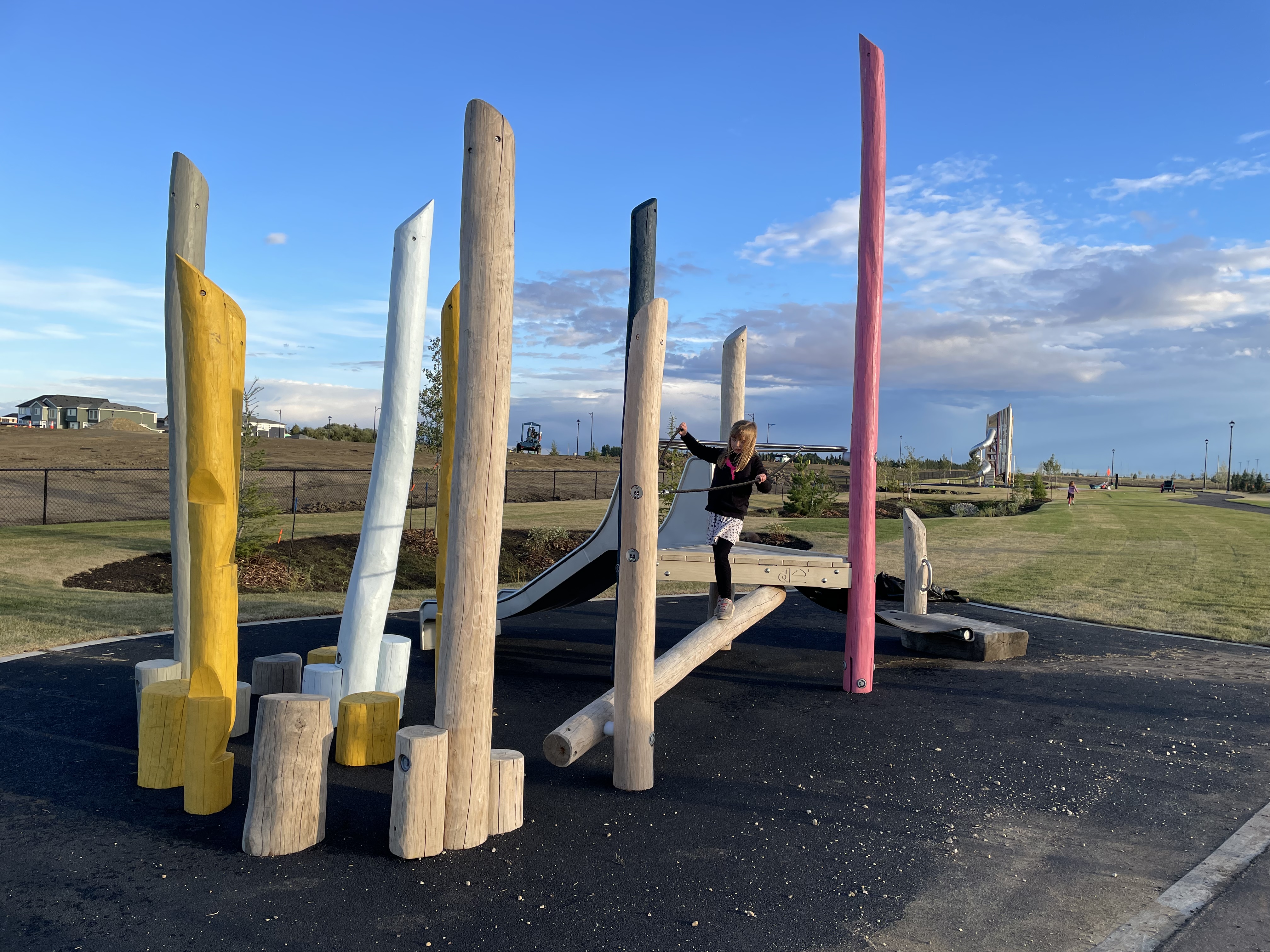 Parc Réunis playground in Beaumont, AB - modern playground design
