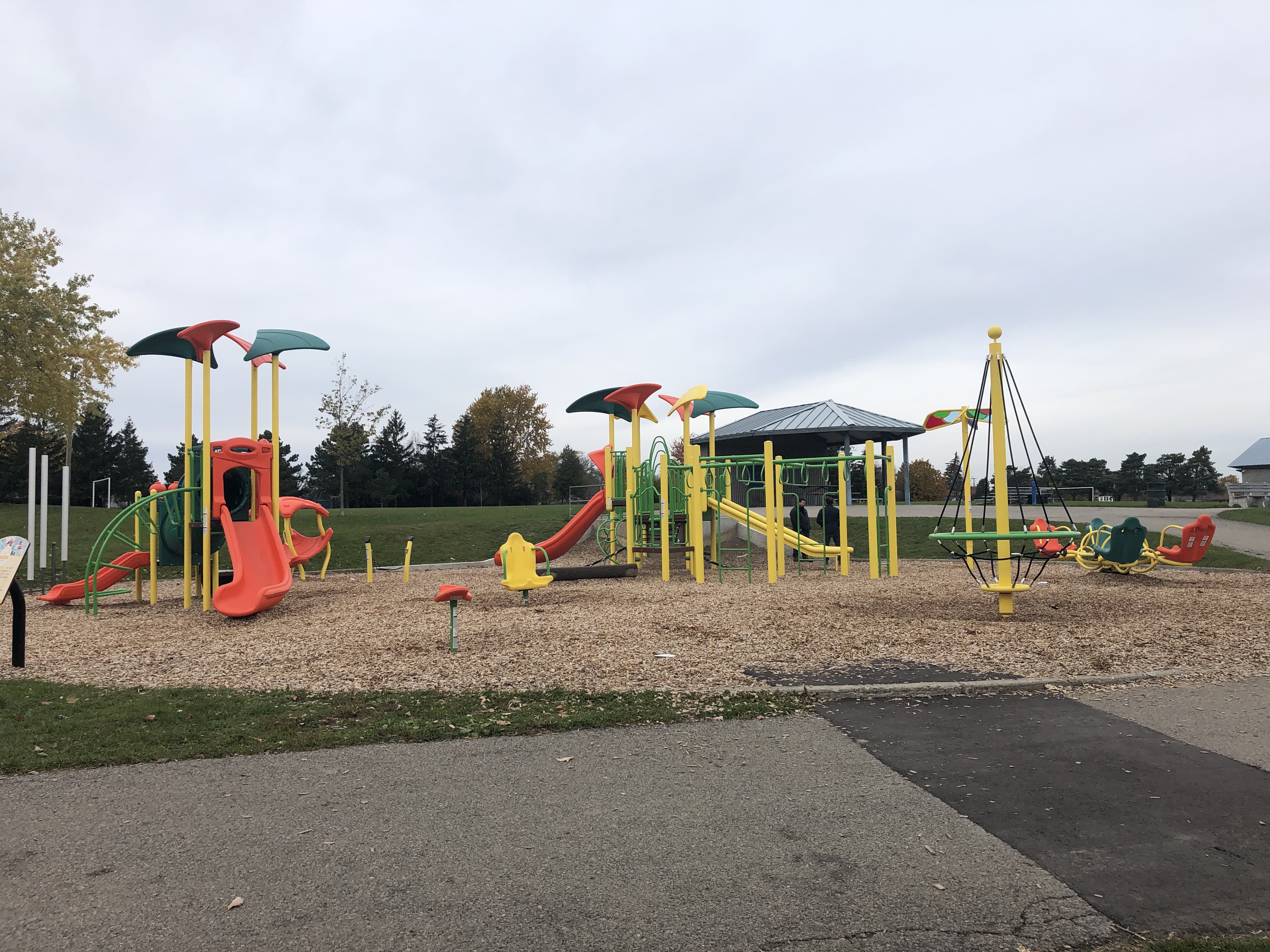 Lisgar Park (Hamilton, ON) in Hamilton, ON - playground equipment and play structures