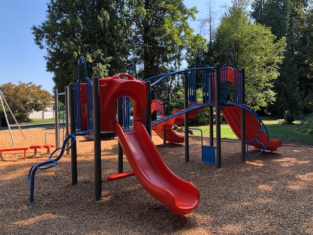 Westview Park (Maple Ridge, BC) playground - play area surfacing and safety features