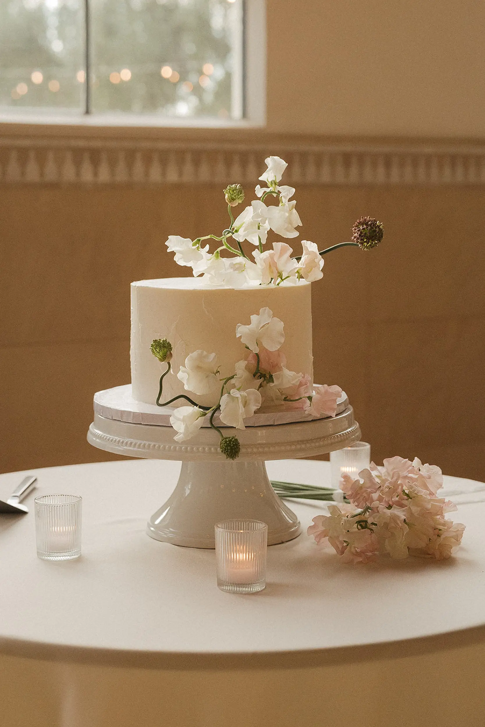 Spring wedding cake.