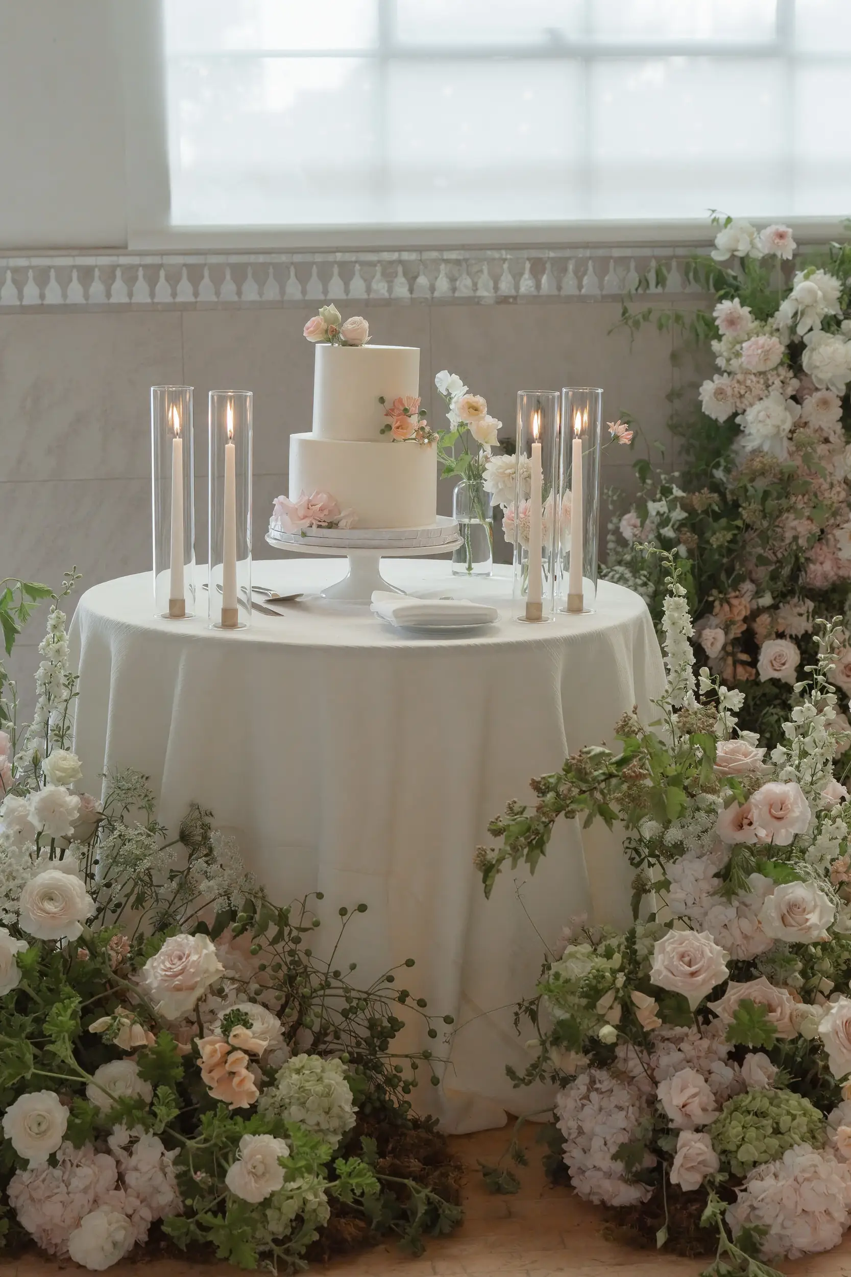 romantic wedding cake