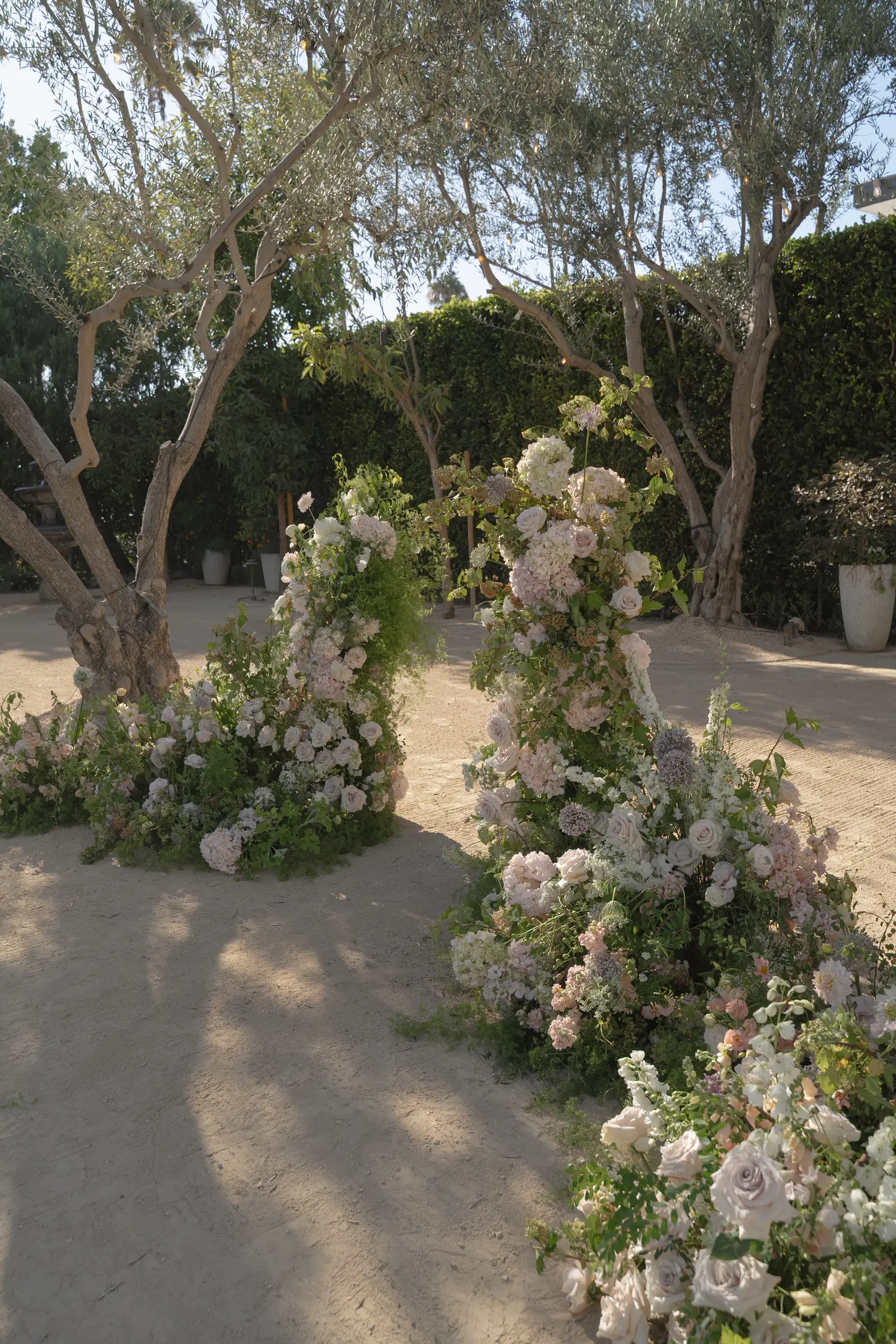 romantic wedding florals