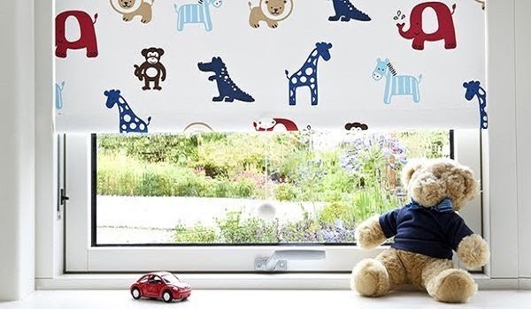 mẫu rèm roman cho bé