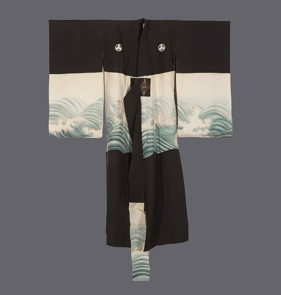 Black and white Japanese kimono with wave pattern on sleeves