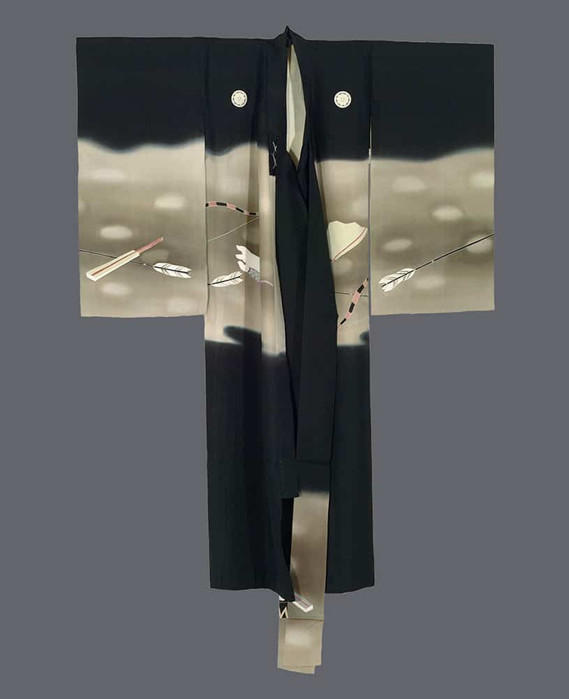 Black and beige Japanese kimono with feather and arrow design
