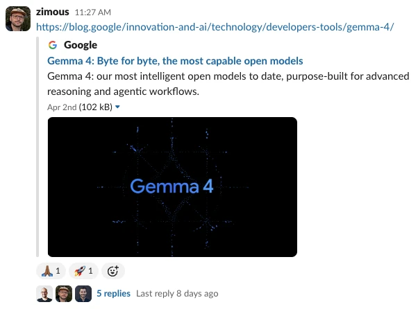 Notre canal Slack partagé, où l'équipe publie les découvertes liées à l'IA, les nouveaux outils et les workflows pour tenir tout le monde informé.