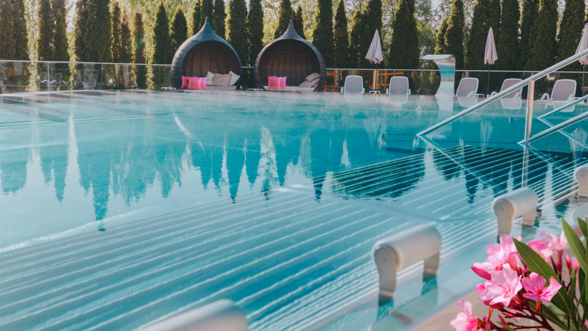 Vlastný termálny prameň, ktorý nenájdete všade: Čím je voda vo Wellness & Spa Hotel Kaskady výnimočná?