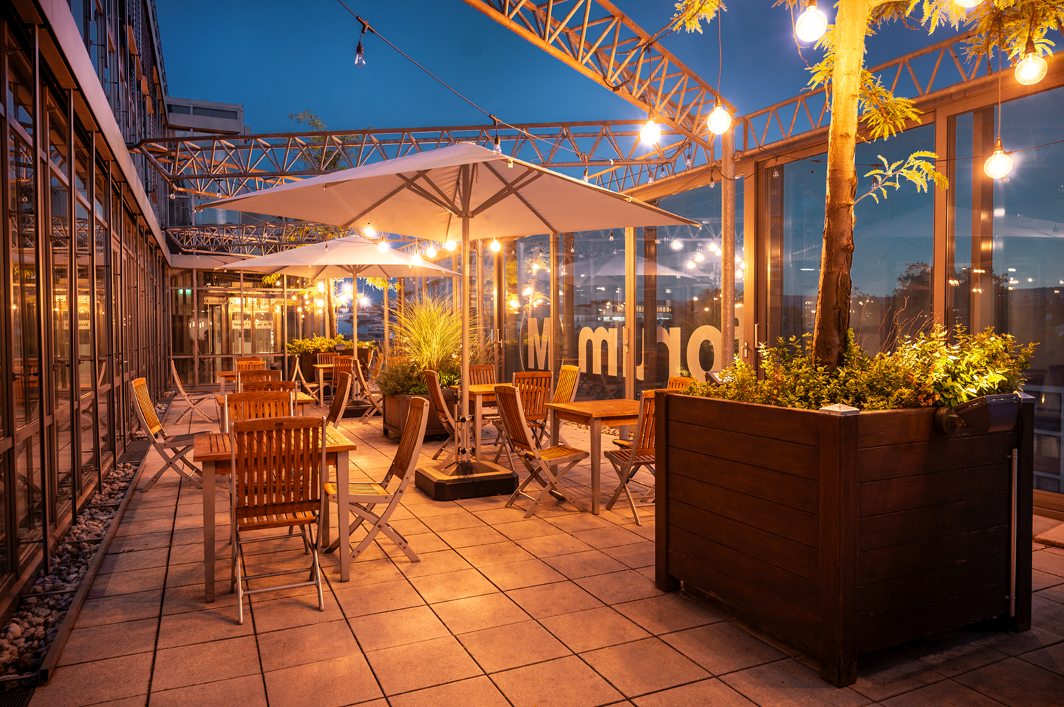 After Work Bar auf der Dachterrasse im forum M 