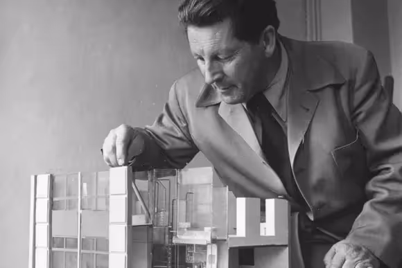 Gerrit Thomas Rietveld, Dutch designer and architect, was a pioneer of modern design. Many Dutch designers continue to draw inspiration from his innovative perspective on furniture and architecture, which defined De Stijl and had a significant impact both domestically and abroad.