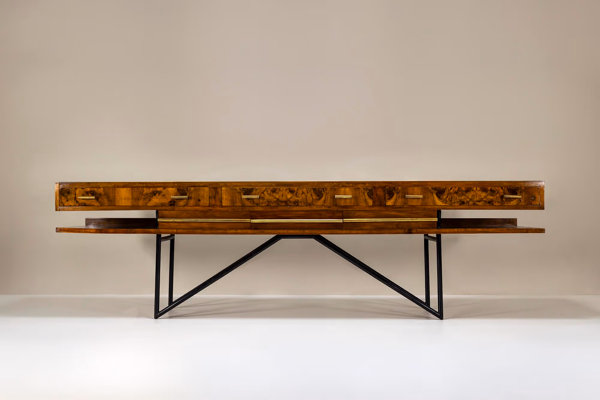 pietro lingeri showcase cabinet