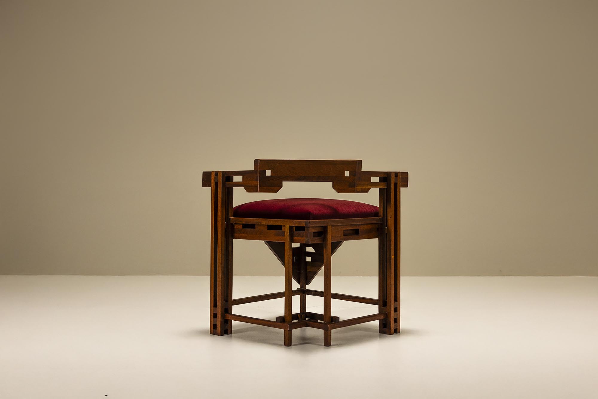 art deco style corner chair