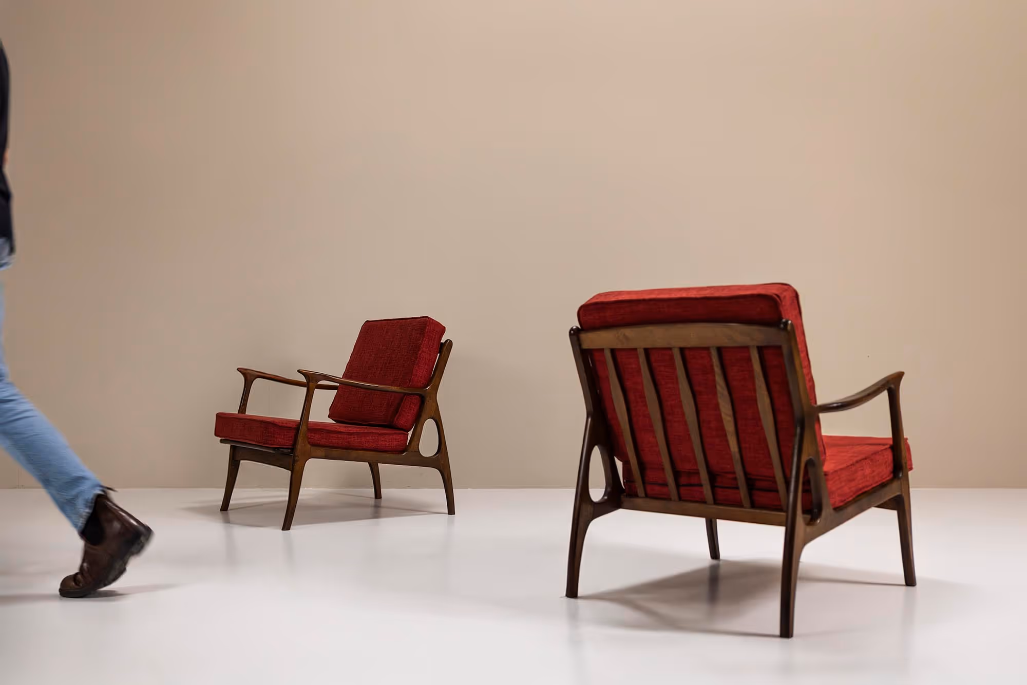 italian vintage lounge chairs