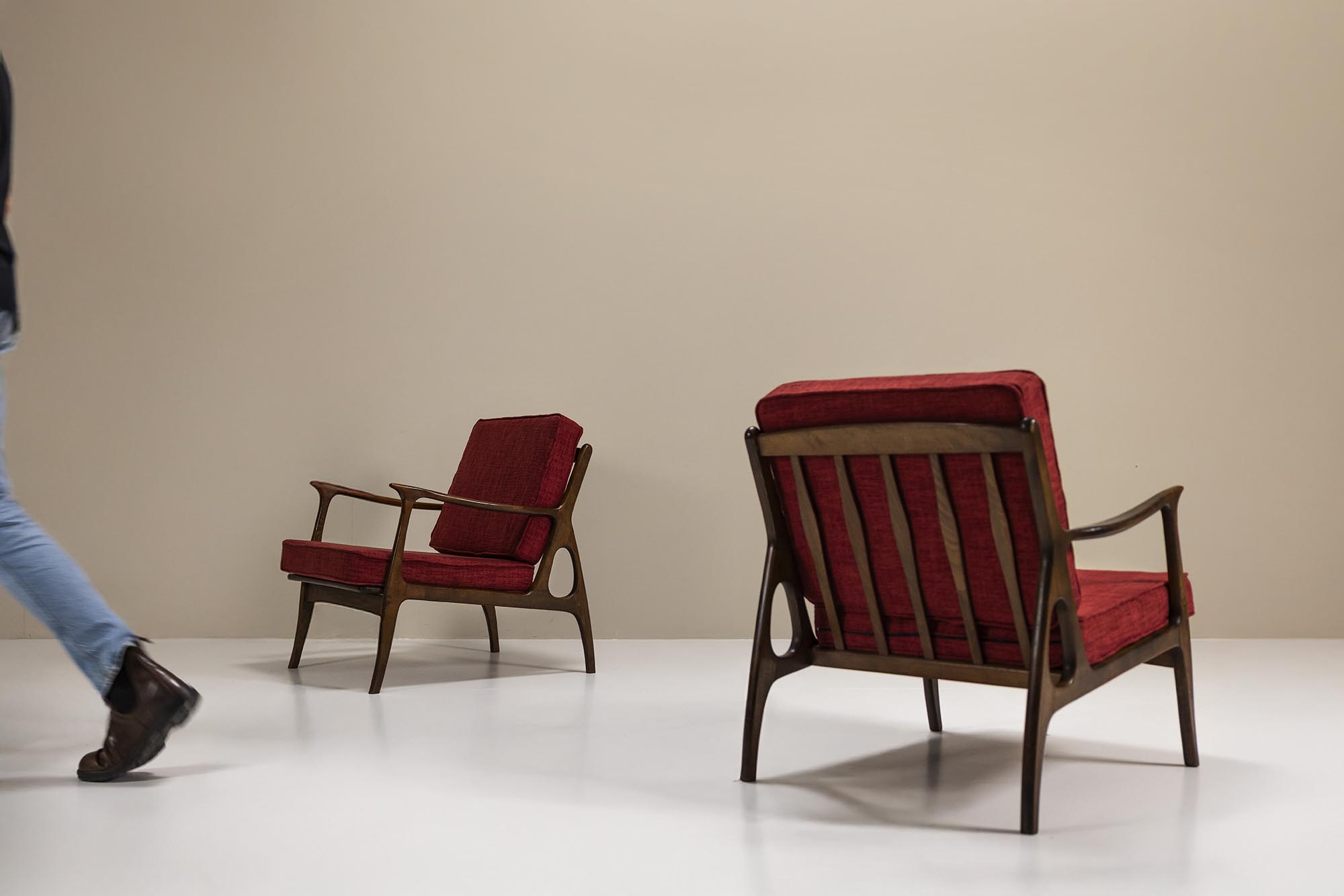 italian vintage lounge chairs