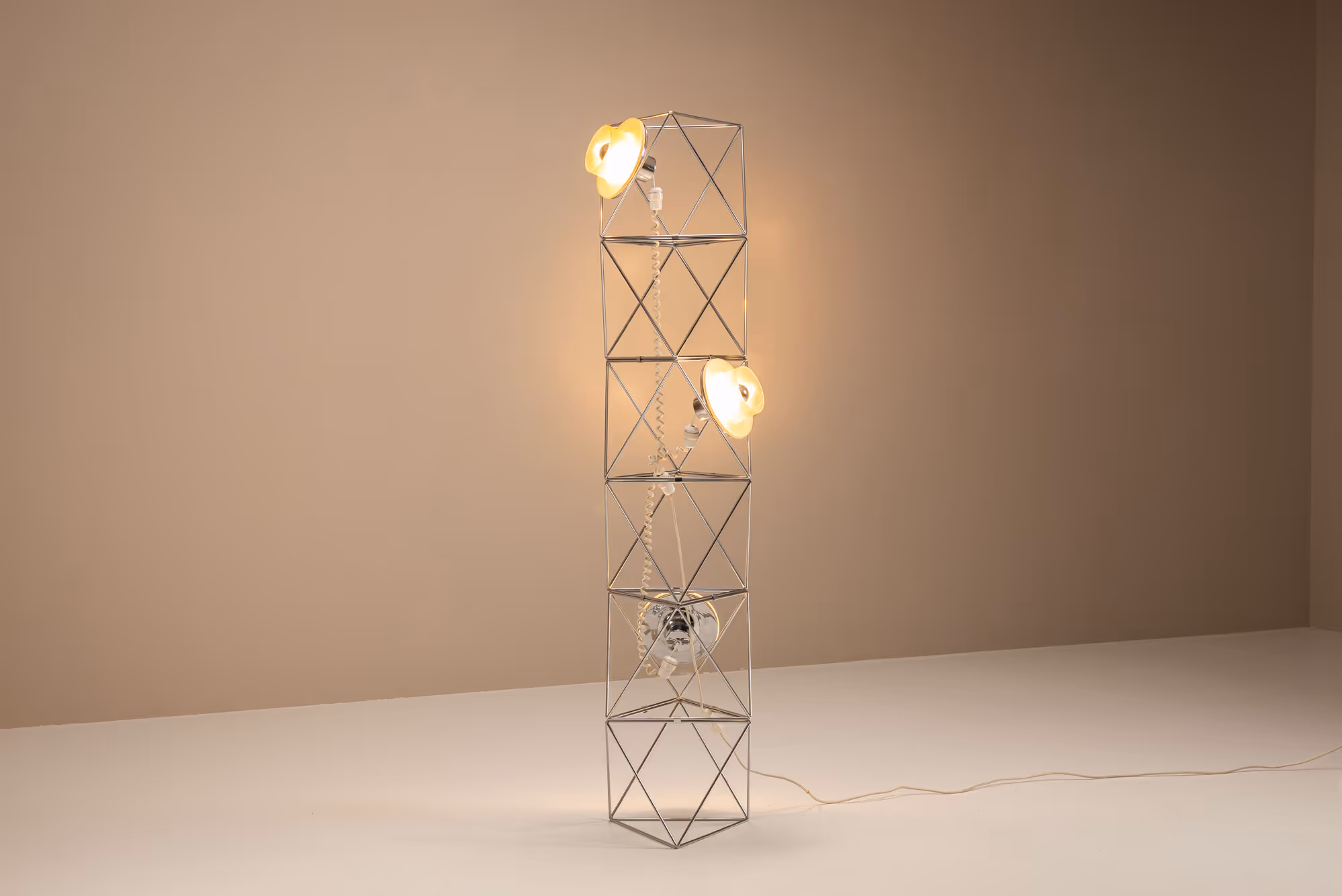 Felice Ragazzo for Harvey Guzzini Poliedra Lamp