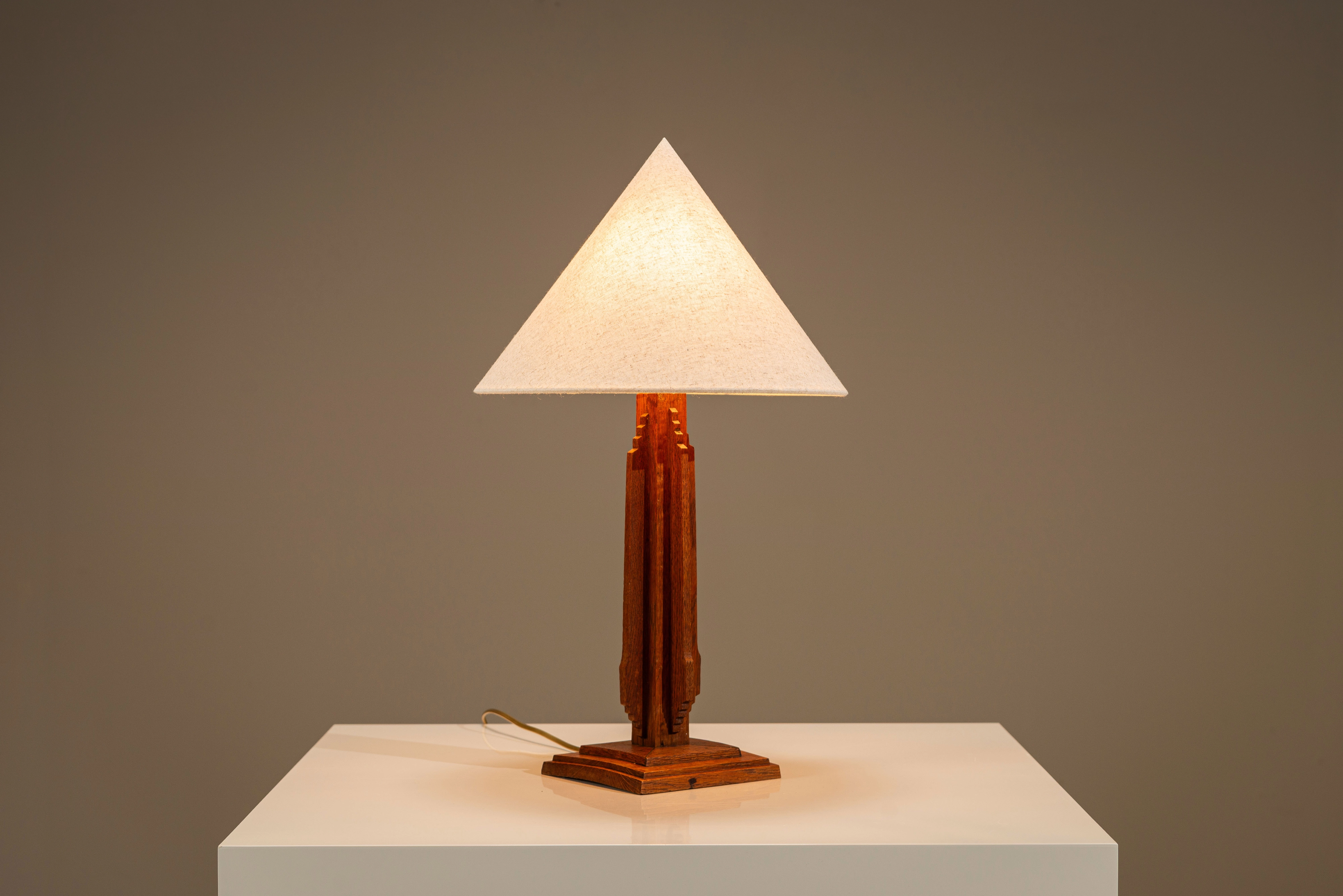art deco table lamp