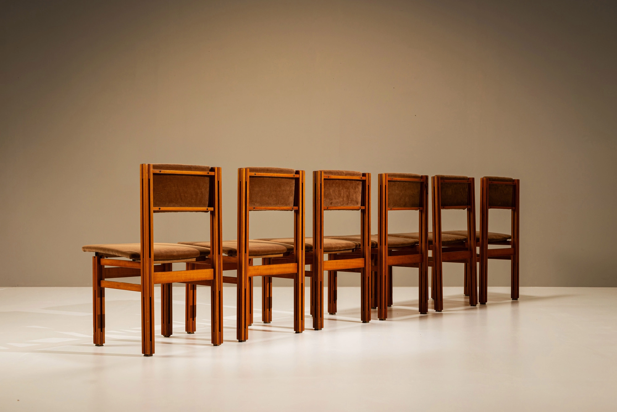 Vintage italian dining room chairs