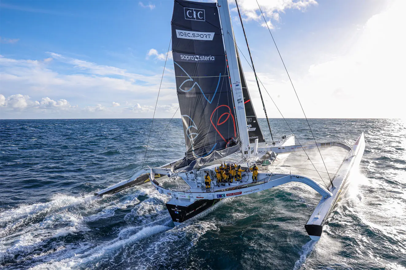 The Famous Project CIC, le maxi trimaran IDEC SPORT.