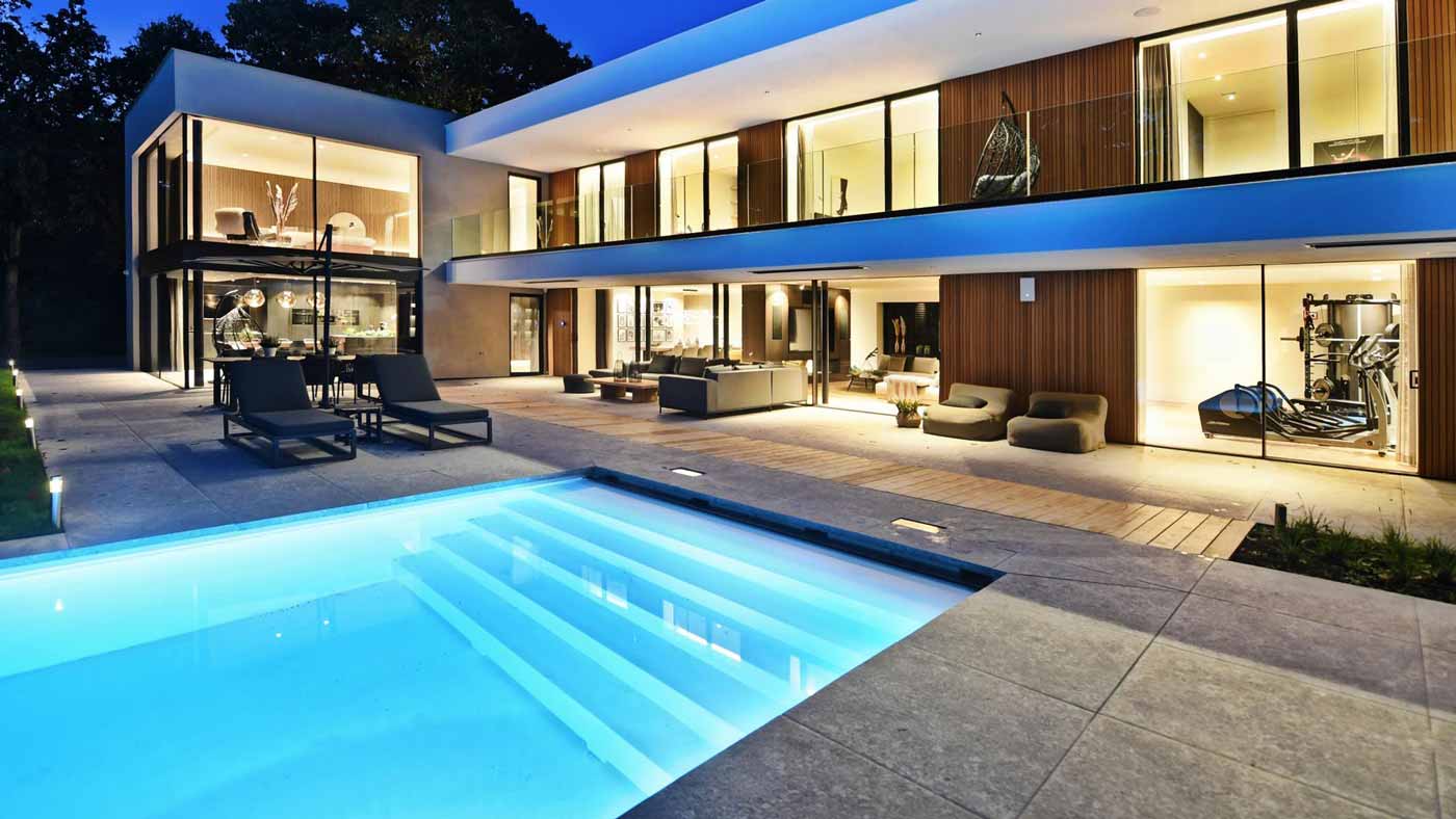 Starline Pool evening image HTP Group