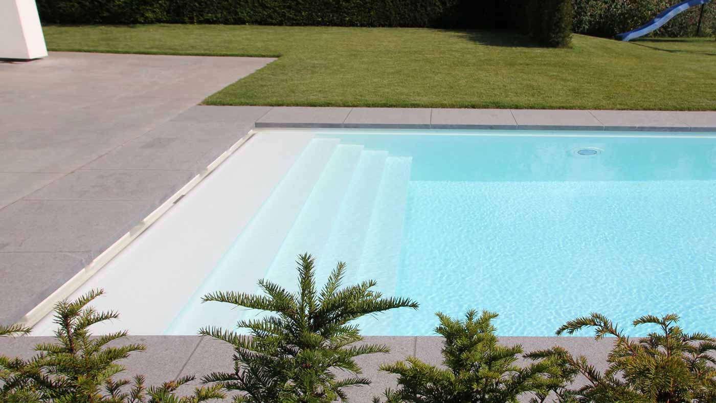 Starline Pool Steps close-up HTP Group