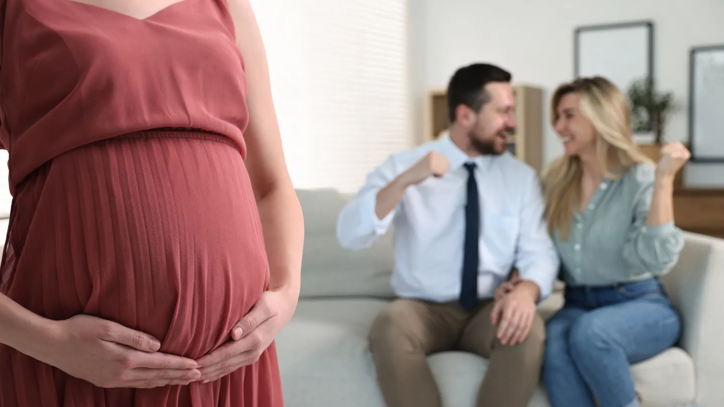 Суррогатное материнство