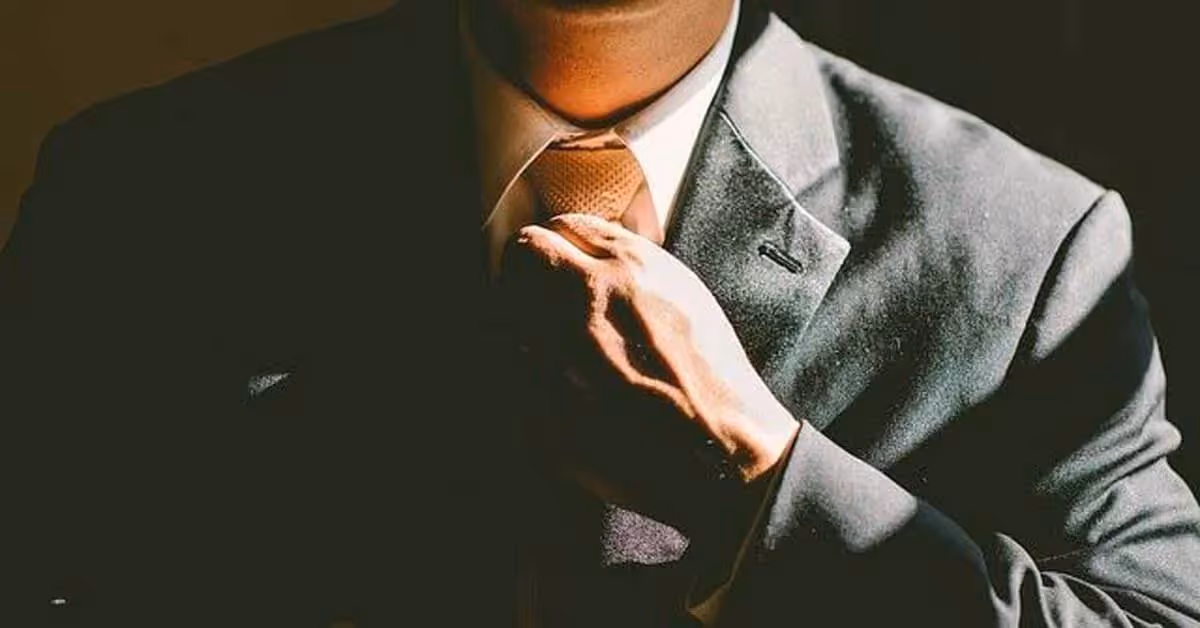 How To Style A Lapel Pin | Custom Pins Now