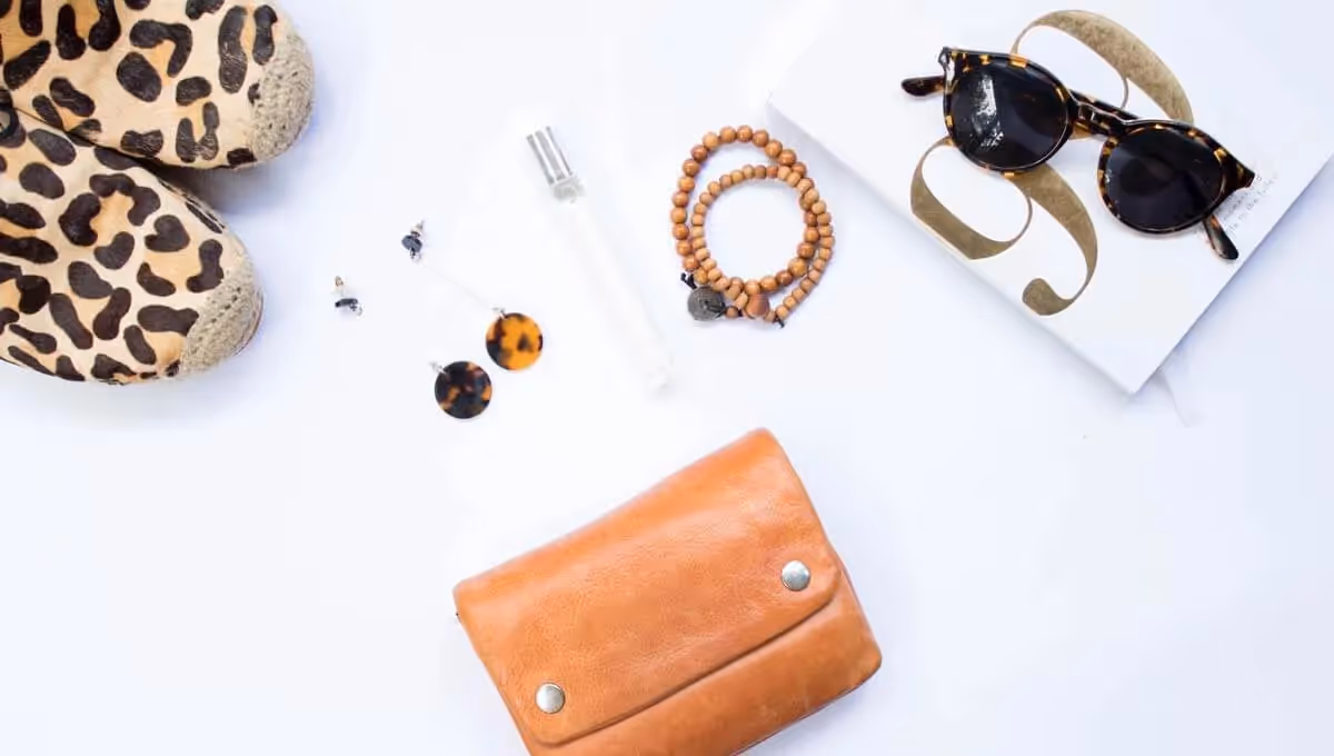 7 Ways to Wear Lapel Pins? | Custom Pins Now