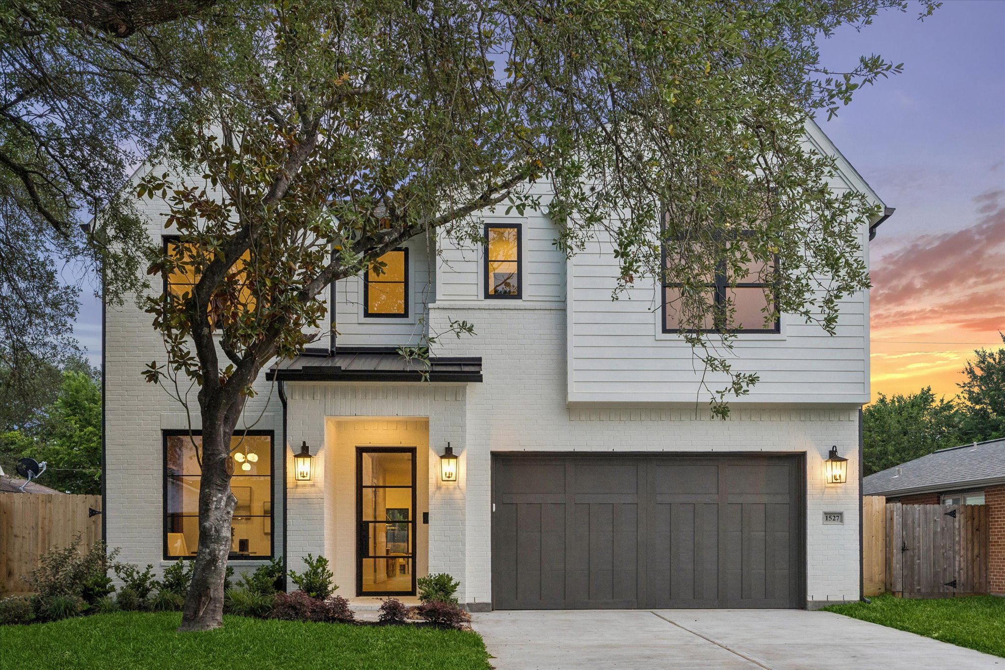 1527 Thornton Rd, Houston TX 77018