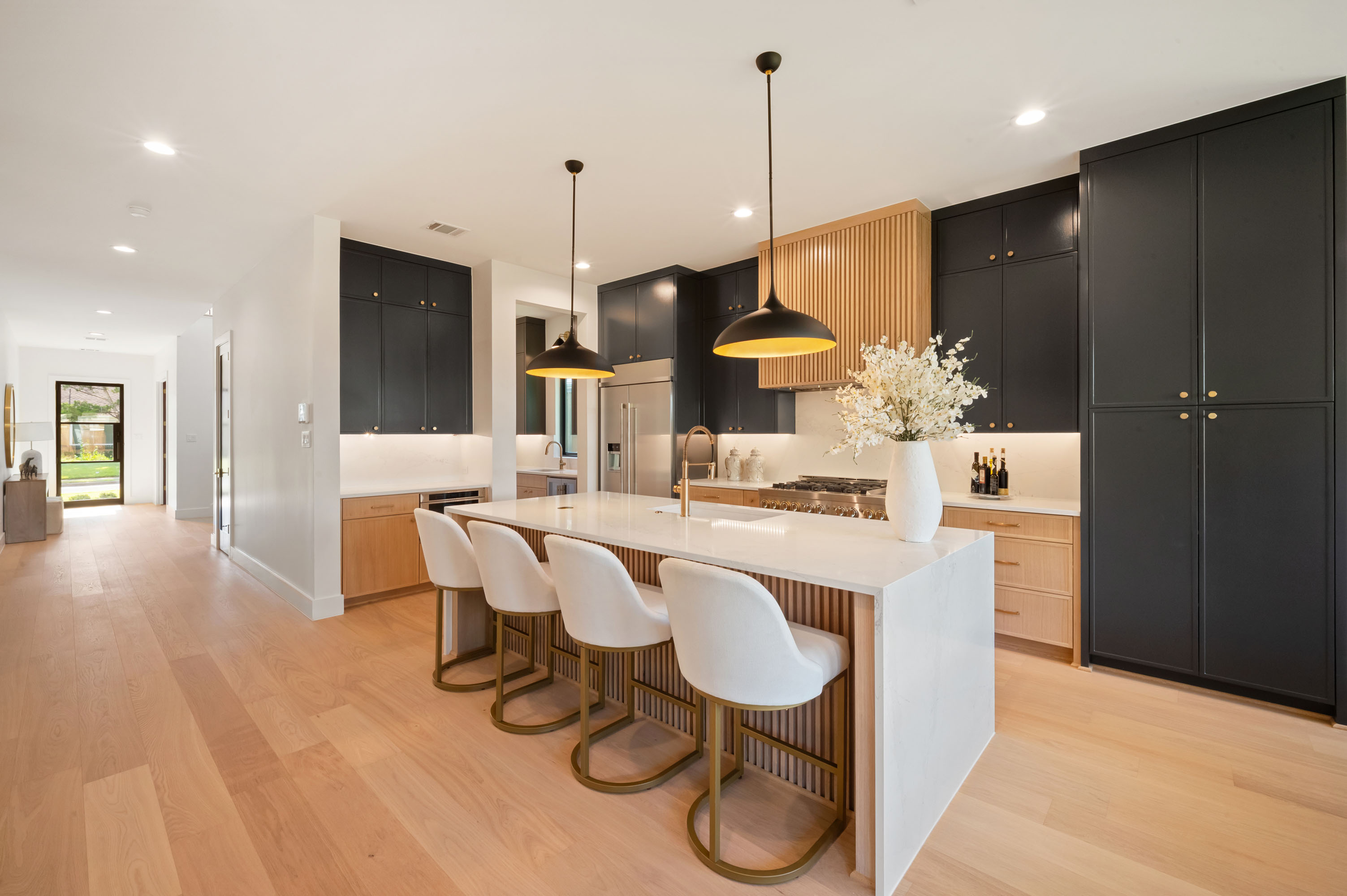 4221 Somerville Ave, Dallas TX 75206