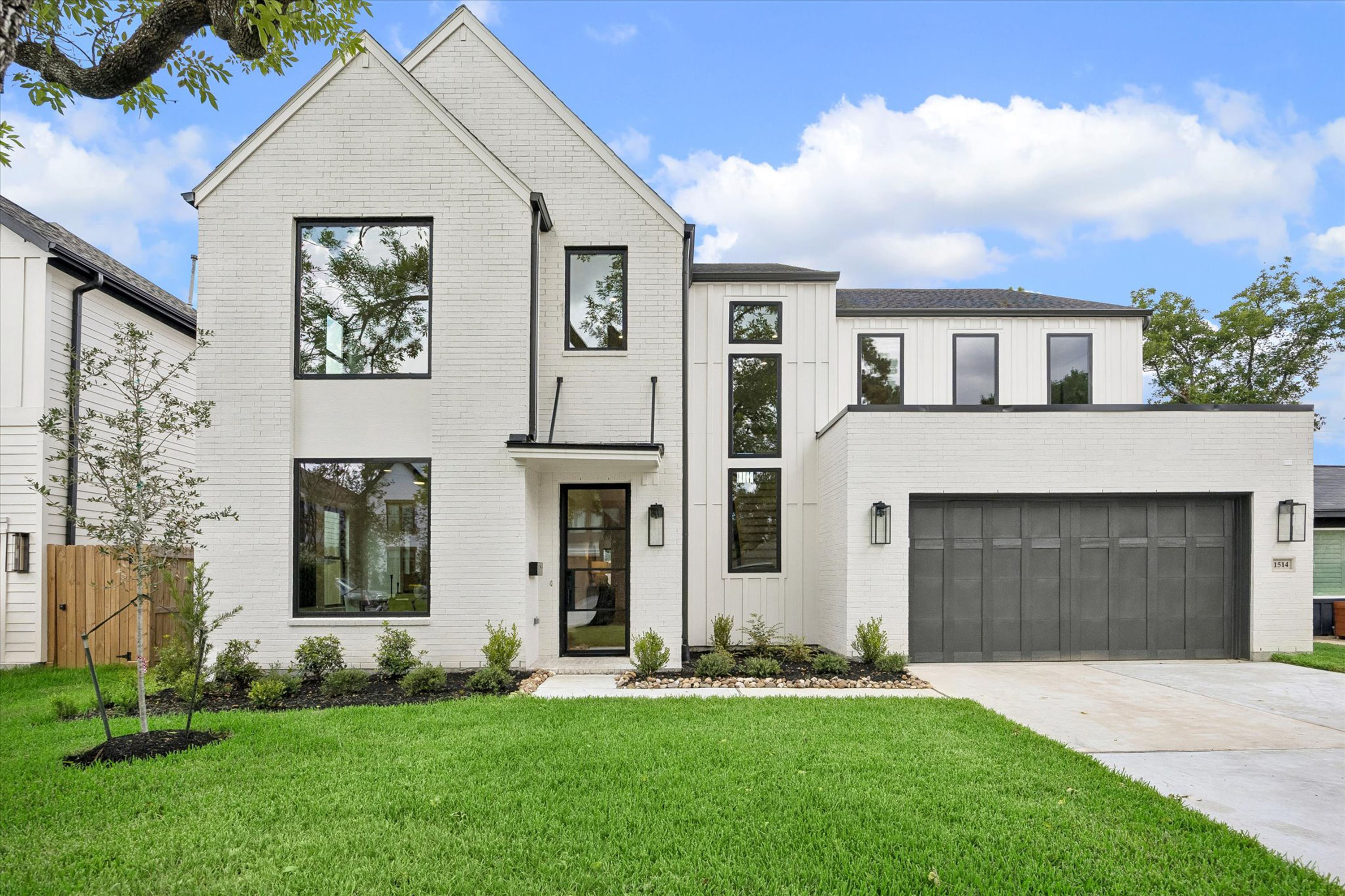 1514 Gardenia Dr, Houston TX 77018