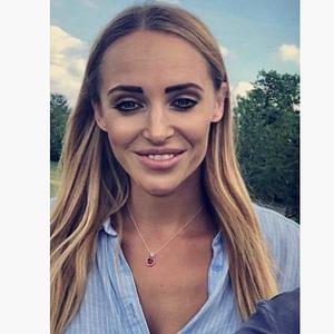 Rhiannon Curtis