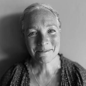 ROMY TUDOR