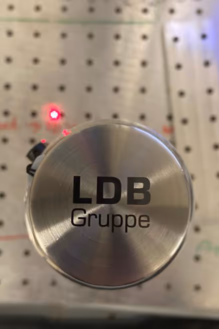 Thermobecher Travel Mug blau mit Kundenlogo graviert