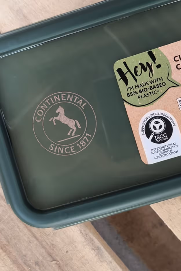 Hochwertige Vesperdose mit individuellem  Logo und Namen bedruckt als nachhaltiges Mitarbeitergeschenk