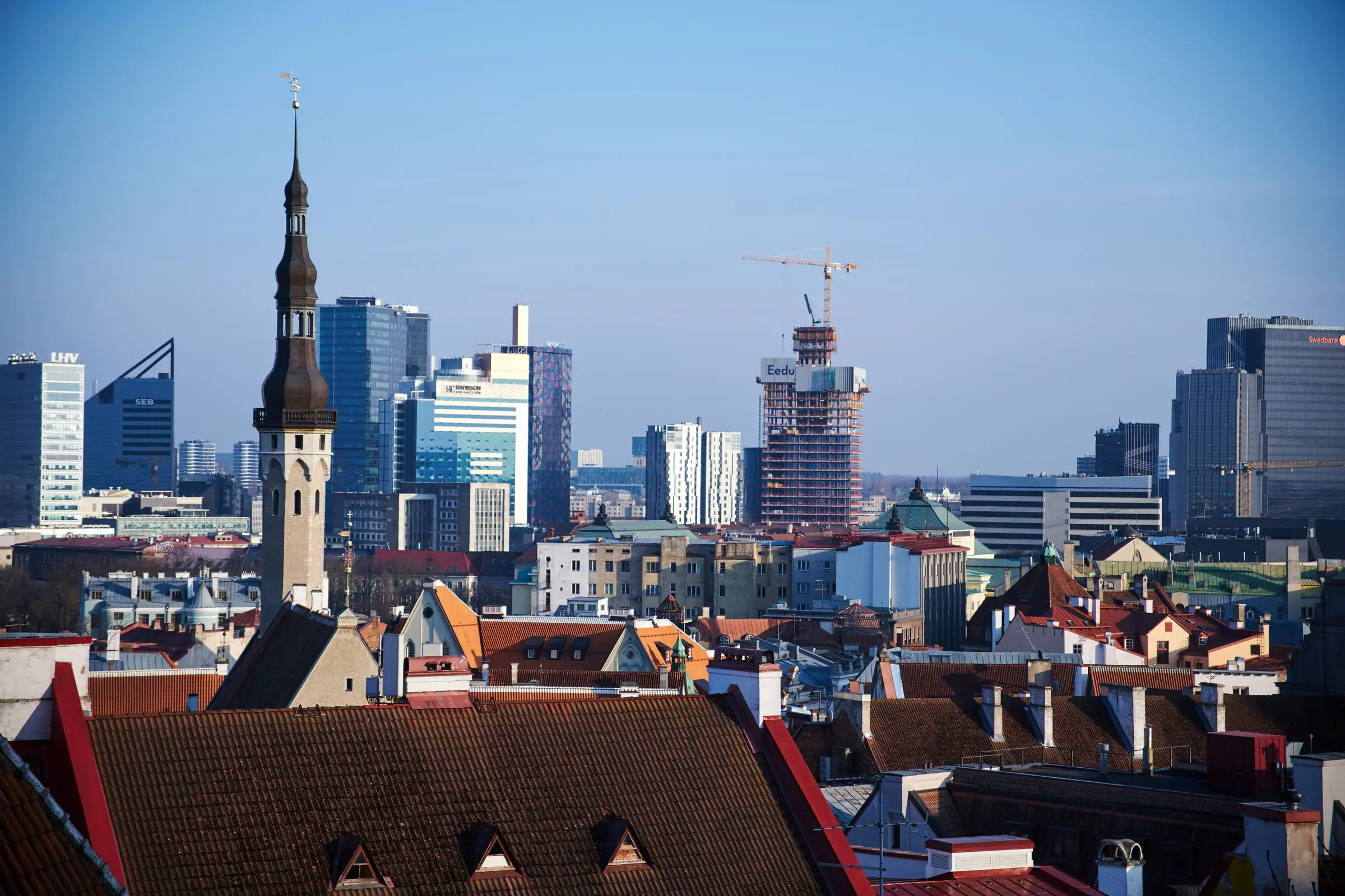 estonia employer of record