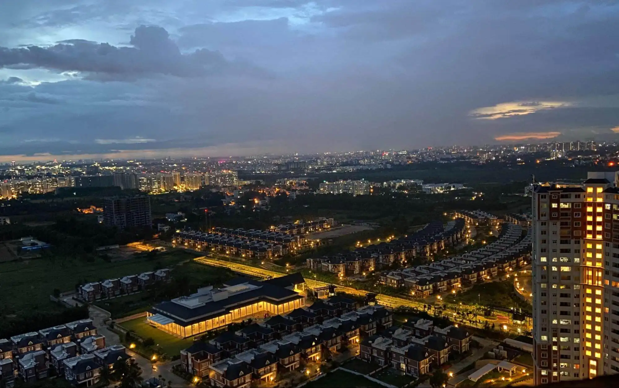 Bengaluru, India skyline