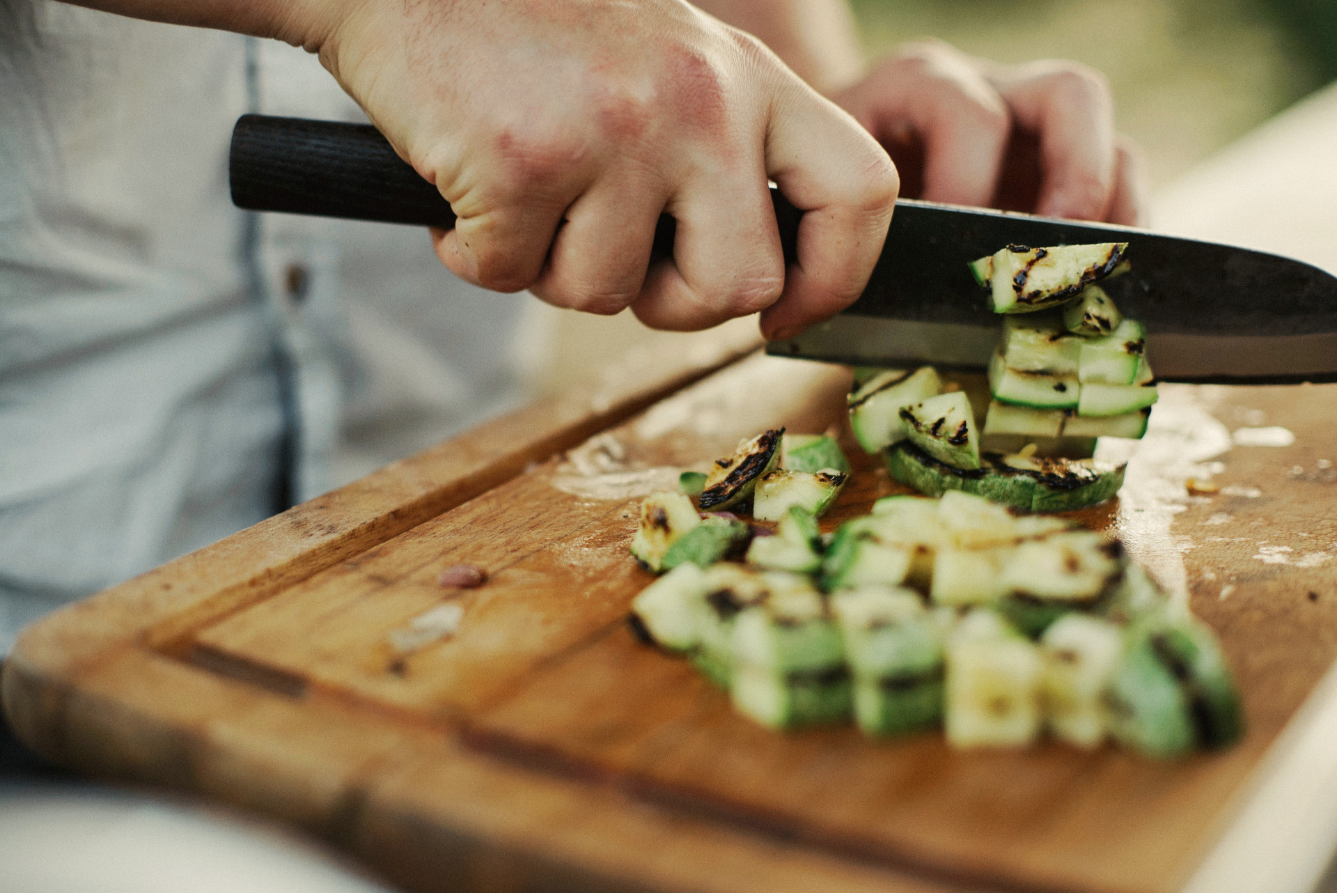 Cut waste at home: Composting at home
