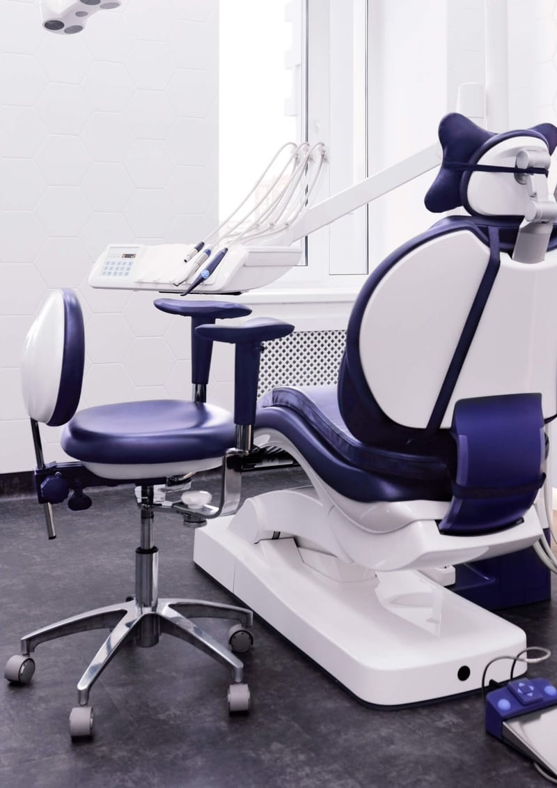 Modern dental clinic chair at Dr Lachance Dental Clinic Montréal