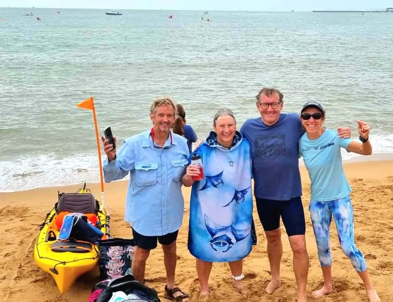 Sinkers Shine In Maggie Island Swim